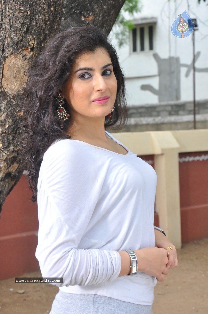 Archana Latest Photos - 23 / 94 photos