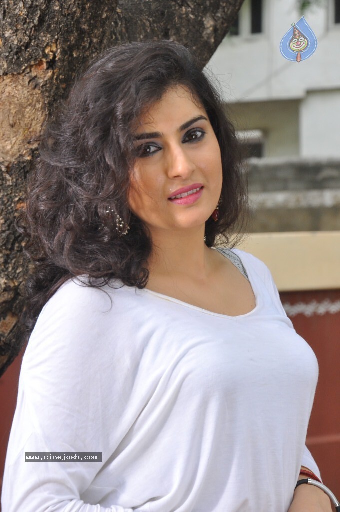 Archana Latest Photos - 50 / 94 photos