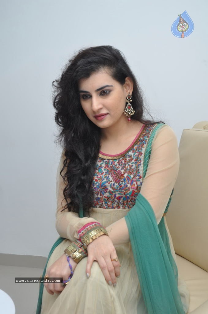 Archana Latest Stills - 50 / 74 photos