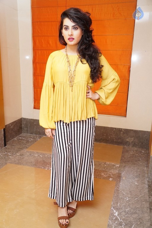 Archana New Gallery - 19 / 24 photos