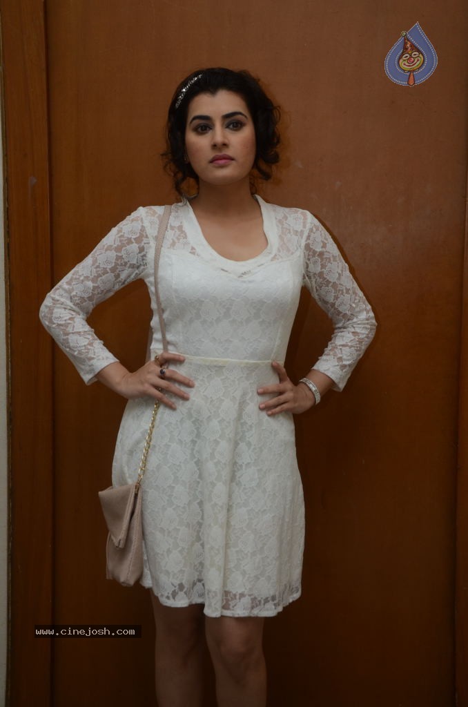 Archana New Hot Stills - 9 / 95 photos