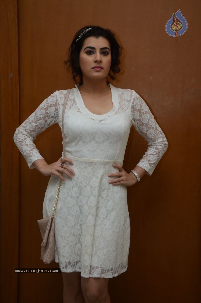 Archana New Hot Stills - 26 / 95 photos