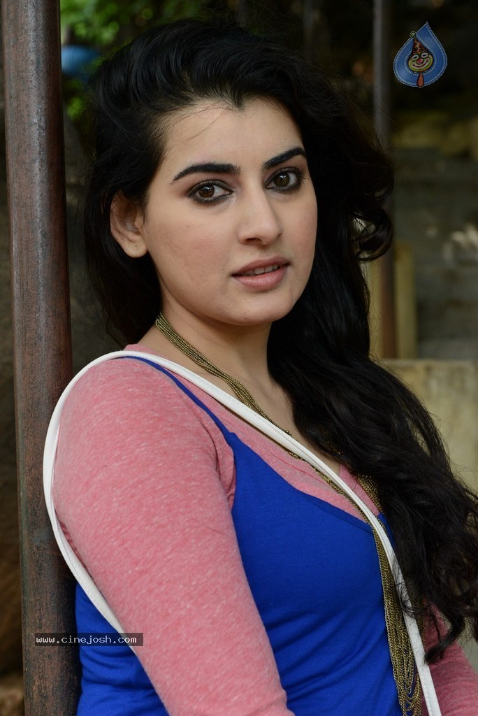 Archana New Pics - 29 / 116 photos