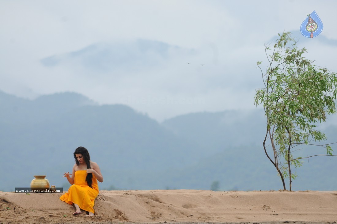 Archana New Spicy Stills - 36 / 65 photos