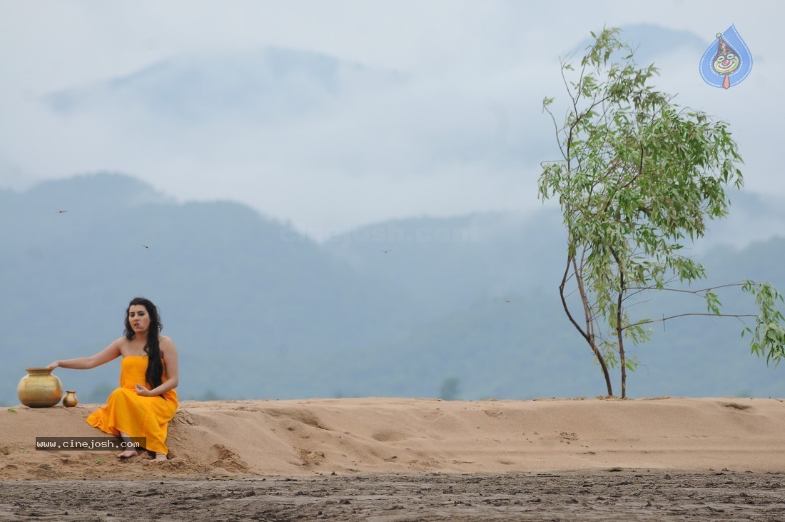 Archana New Spicy Stills - 61 / 65 photos