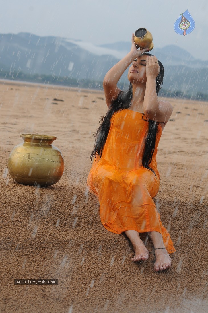 Archana New Spicy Stills - 63 / 65 photos