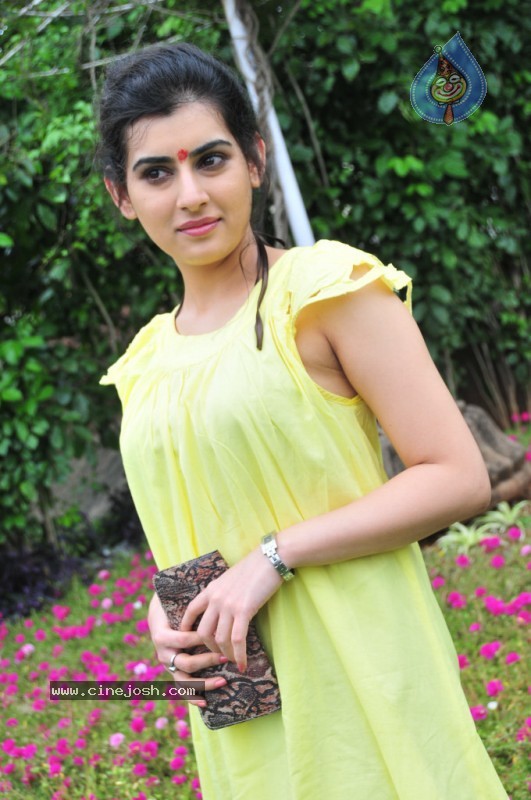 Archana New Stills  - 44 / 56 photos