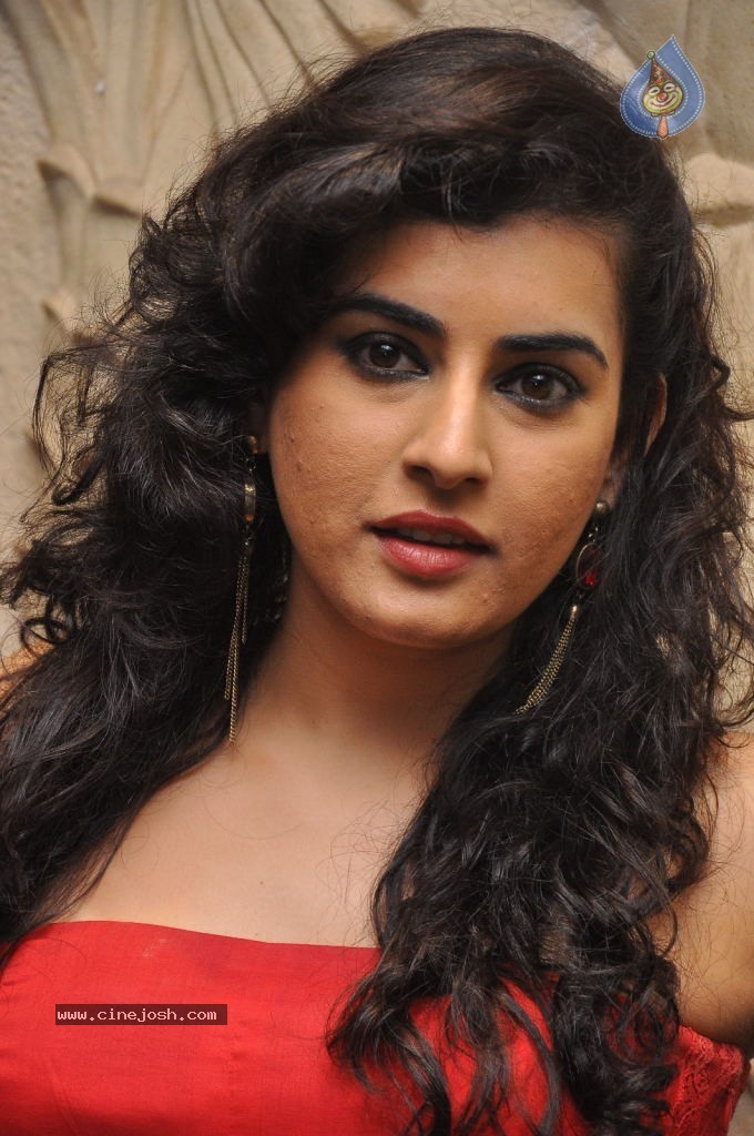 Archana New Stills - 4 / 68 photos