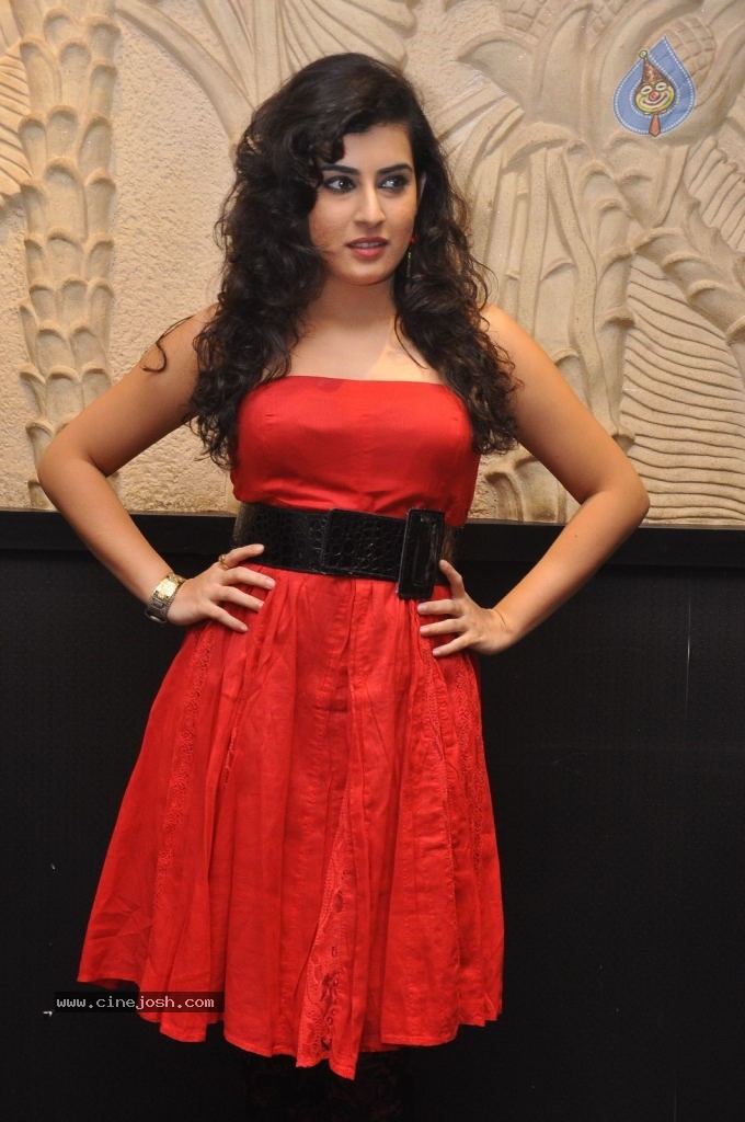 Archana New Stills - 7 / 68 photos