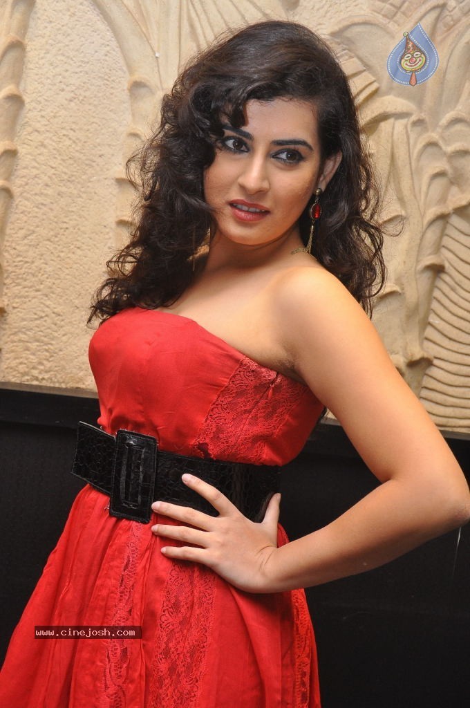 Archana New Stills - 22 / 68 photos