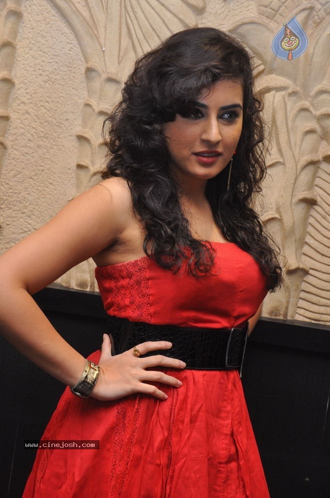 Archana New Stills - 47 / 68 photos