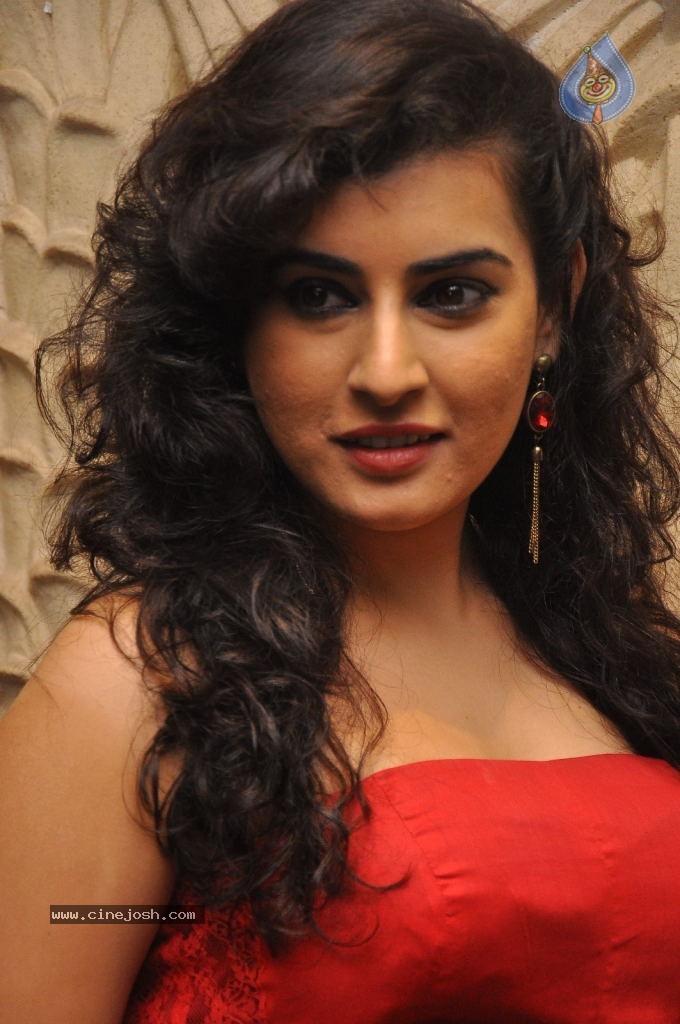 Archana New Stills - 54 / 68 photos