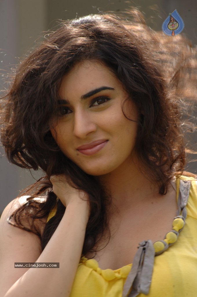 Archana New Stills - 7 / 81 photos