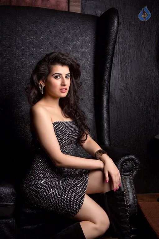 Archana Veda Photoshoot - 5 / 35 photos