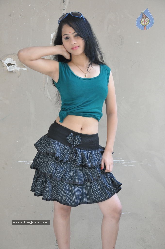 Asha New Stills - 67 / 116 photos