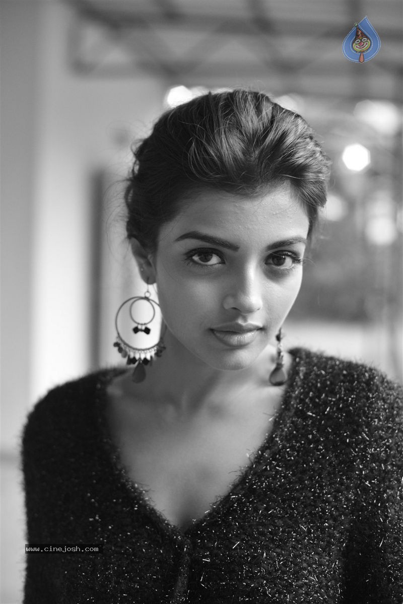 Ashna Zaveri Photo Shoot - 19 / 83 photos