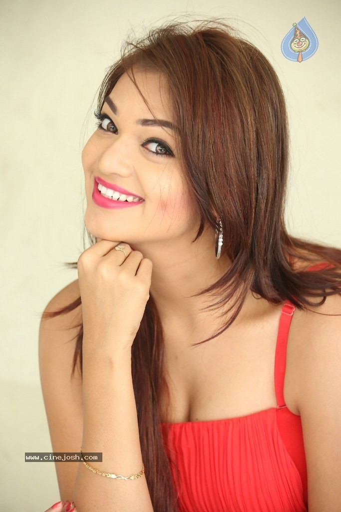 Ashwi Latest Stills - 55 / 213 photos