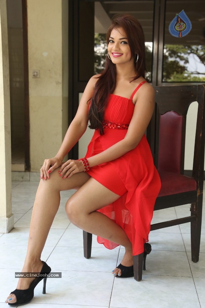 Ashwi Latest Stills - 105 / 213 photos