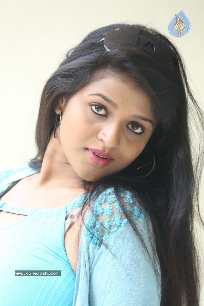 Ashwi New Photos - 8 / 92 photos