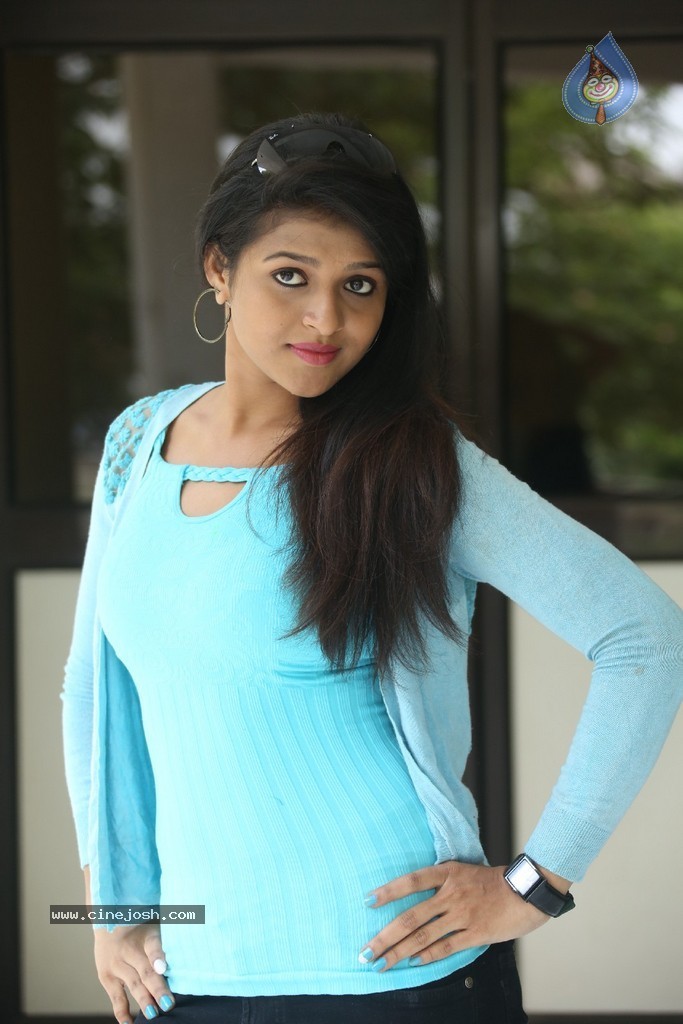 Ashwi New Photos - 85 / 92 photos