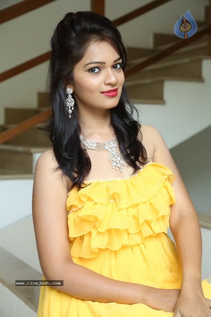 Ashwini Latest Hot Stills - 103 / 151 photos