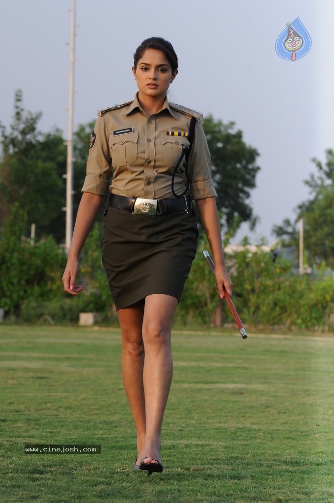 Asmita Sood Stills in Aa Aiduguru - 51 / 79 photos