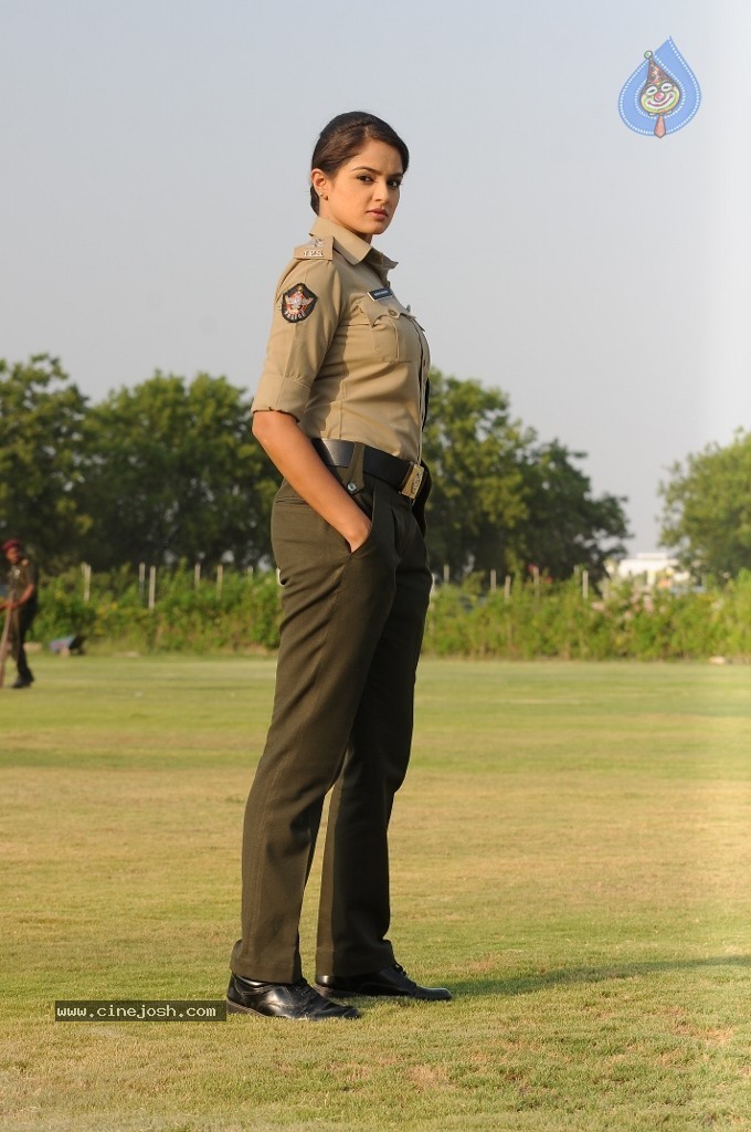 Asmita Sood Stills in Aa Aiduguru - 73 / 79 photos