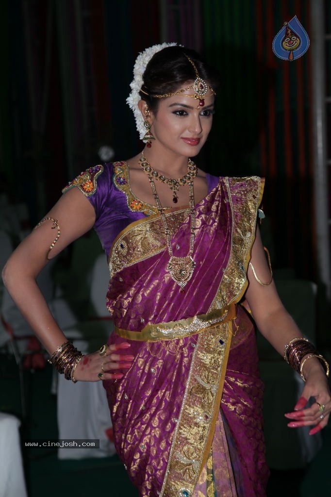 Asmitha Sood Cute Stills - 35 / 52 photos