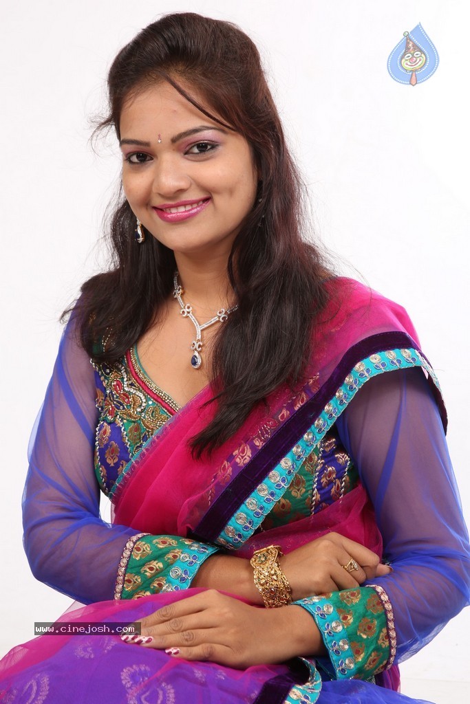 Aswini Hot Gallery - 16 / 111 photos