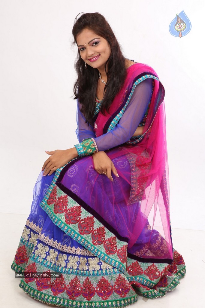 Aswini Hot Gallery - 19 / 111 photos