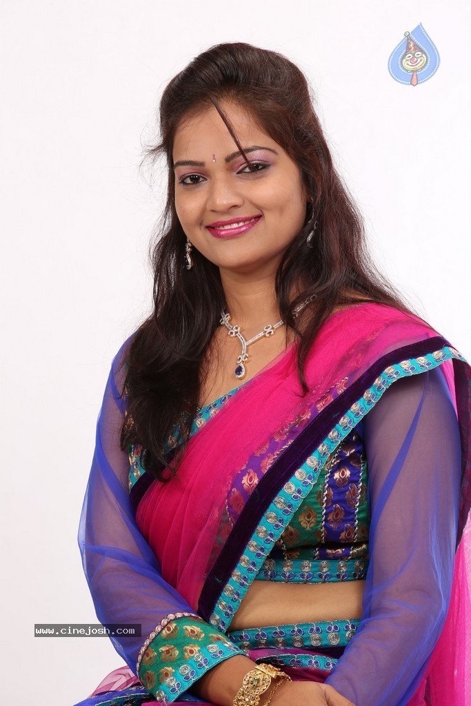 Aswini Hot Gallery - 29 / 111 photos