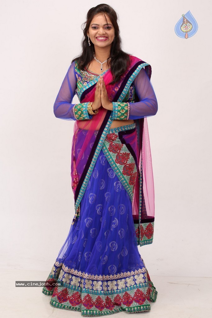 Aswini Hot Gallery - 42 / 111 photos