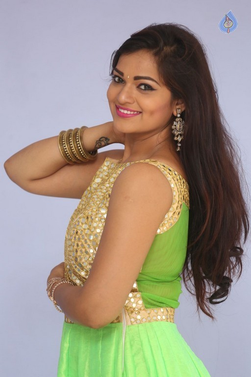 Aswini New Pics - 27 / 42 photos