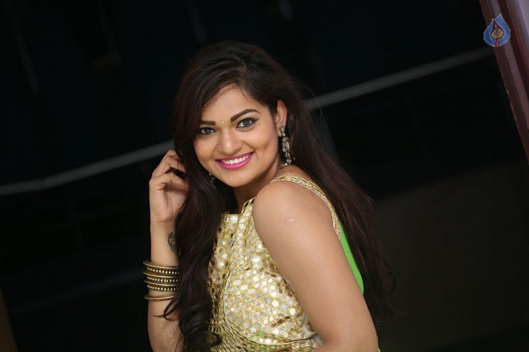 Aswini New Pics - 30 / 42 photos