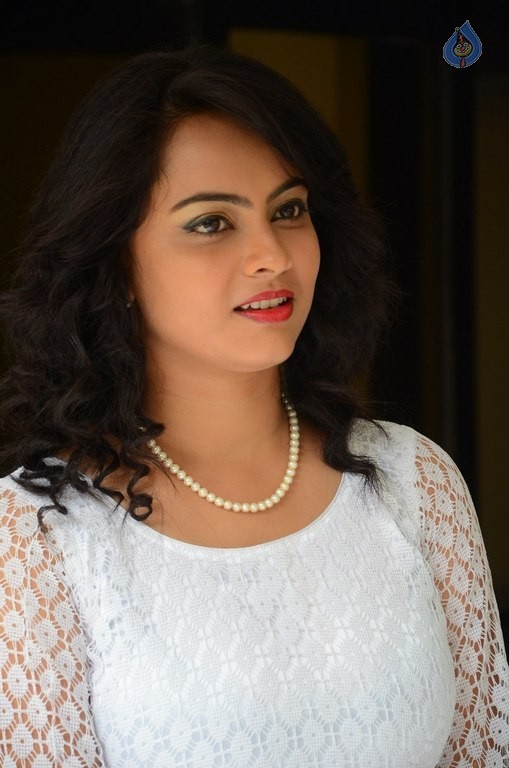 Athidhi New Photos - 29 / 42 photos