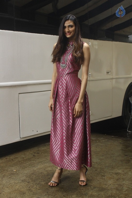 Athiya Shetty New Pics - 8 / 11 photos