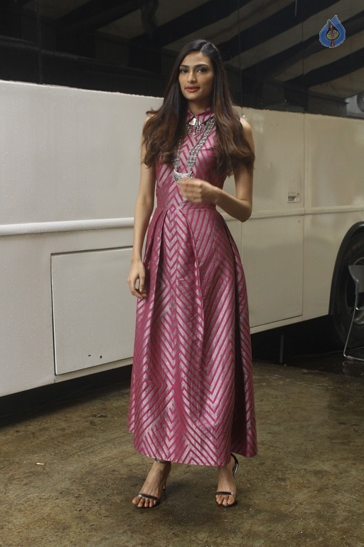 Athiya Shetty New Pics - 9 / 11 photos