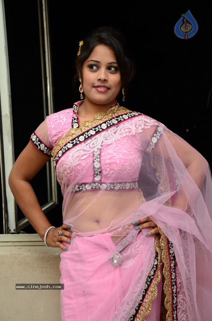 Avani Stills - 6 / 28 photos