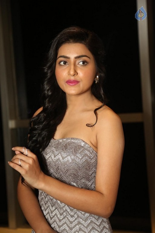 Avantika Latest Photos - 14 / 40 photos