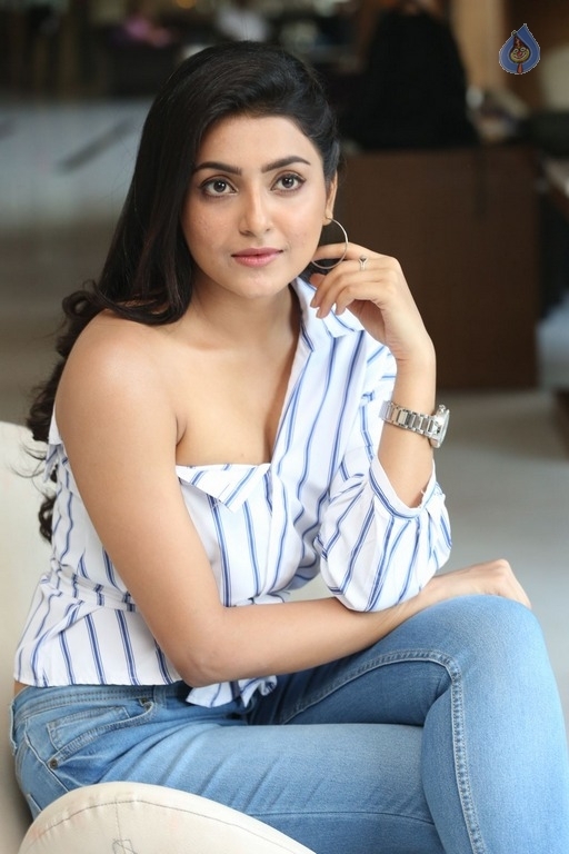 Avantika Mishra Latest Photos - 5 / 63 photos