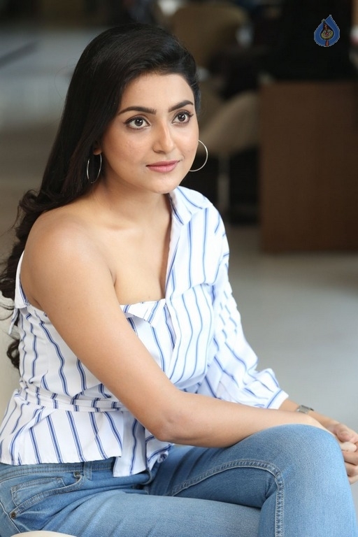 Avantika Mishra Latest Photos - 20 / 63 photos