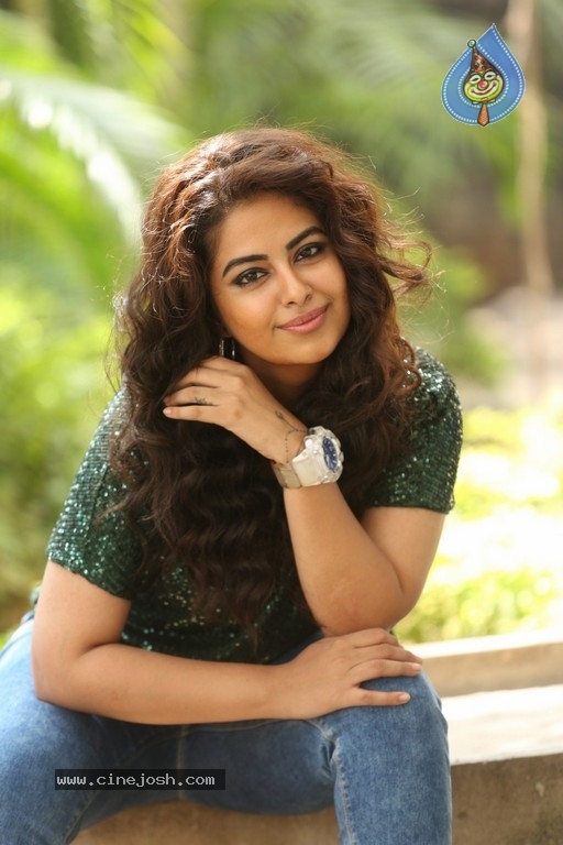 Avika Gor Interview Photos - 6 / 21 photos