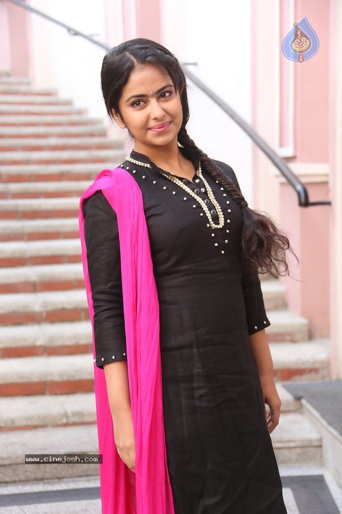 Avika Gor New Stills - 23 / 102 photos