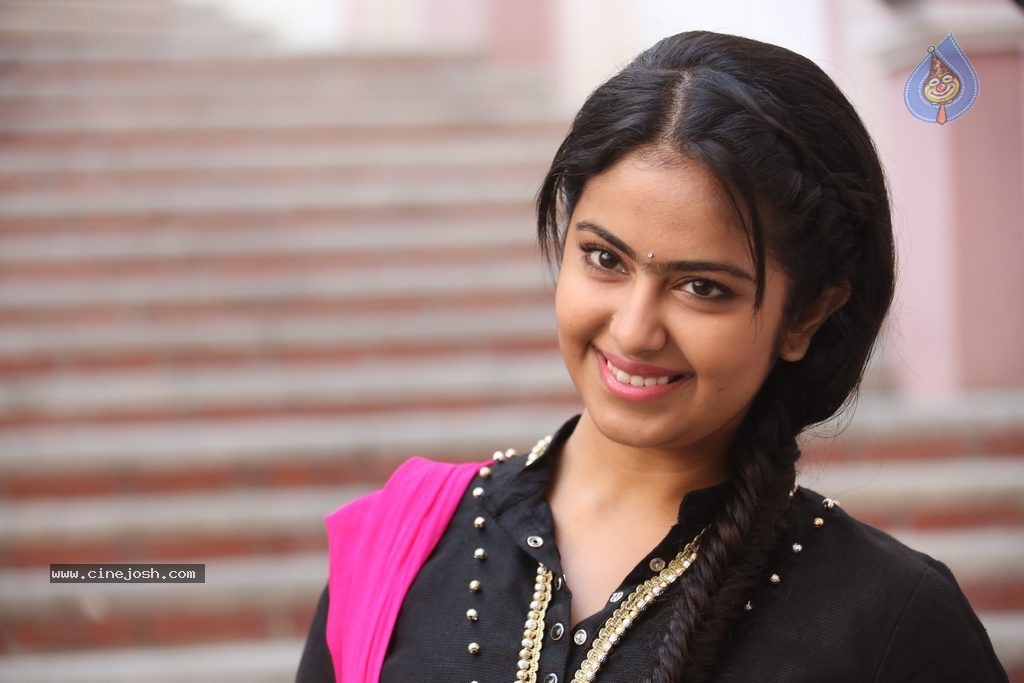 Avika Gor New Stills - 37 / 102 photos