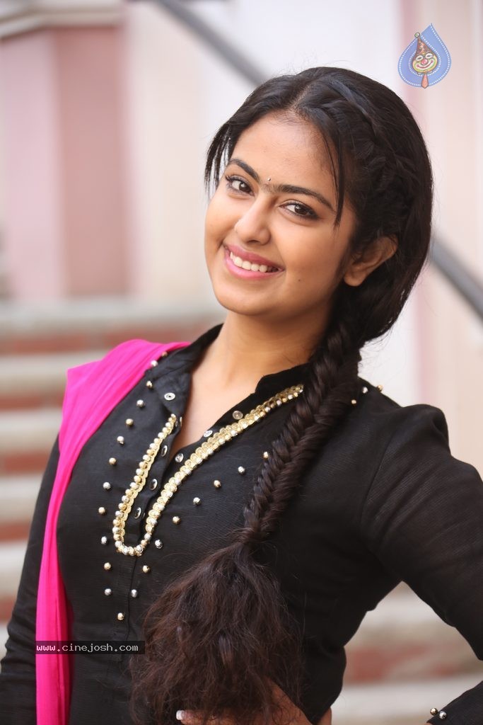 Avika Gor New Stills - 38 / 102 photos