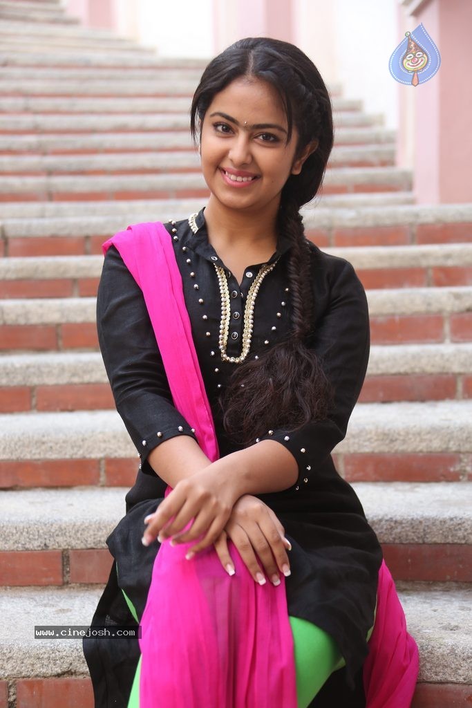 Avika Gor New Stills - 54 / 102 photos