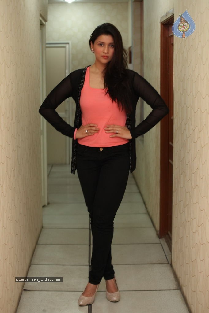 Barbie Handa Latest Photos - 51 / 76 photos