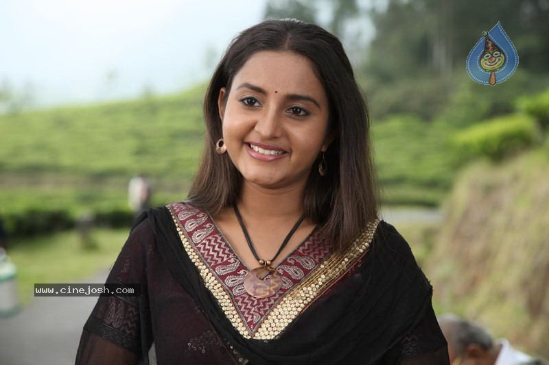 Bhama Stills - 5 / 23 photos