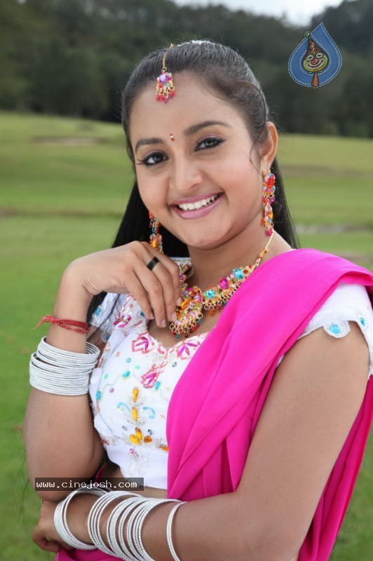 Bhama Stills - 11 / 23 photos