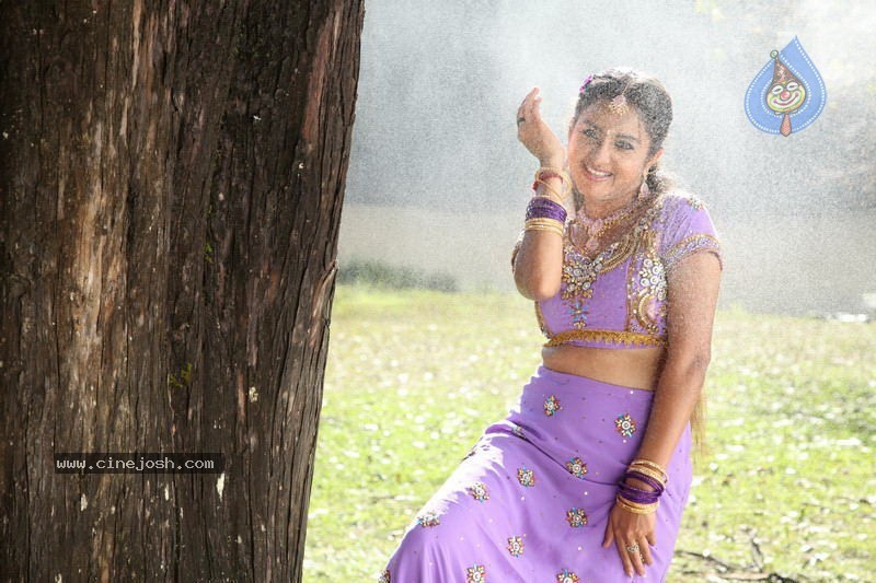 Bhama Stills - 14 / 23 photos